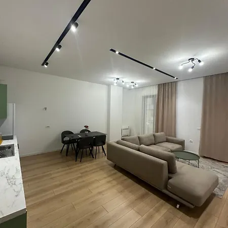 Free Parking Modern Escape * تيرانا