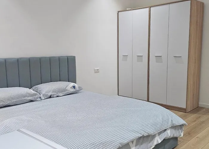 Free Parking Modern Escape Appartamento Tirana